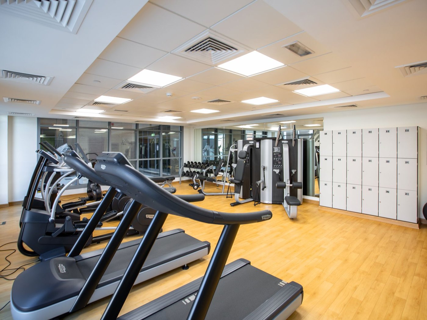 Vestidores y casilleros del gimnasio