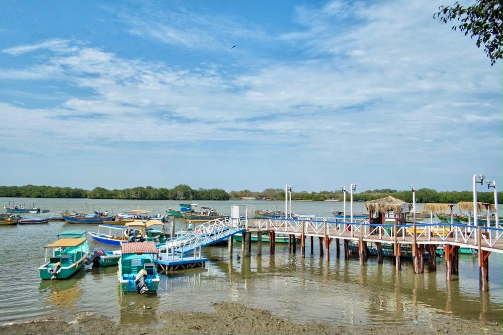 Puerto pizarro — AQUALODGE Tumbes